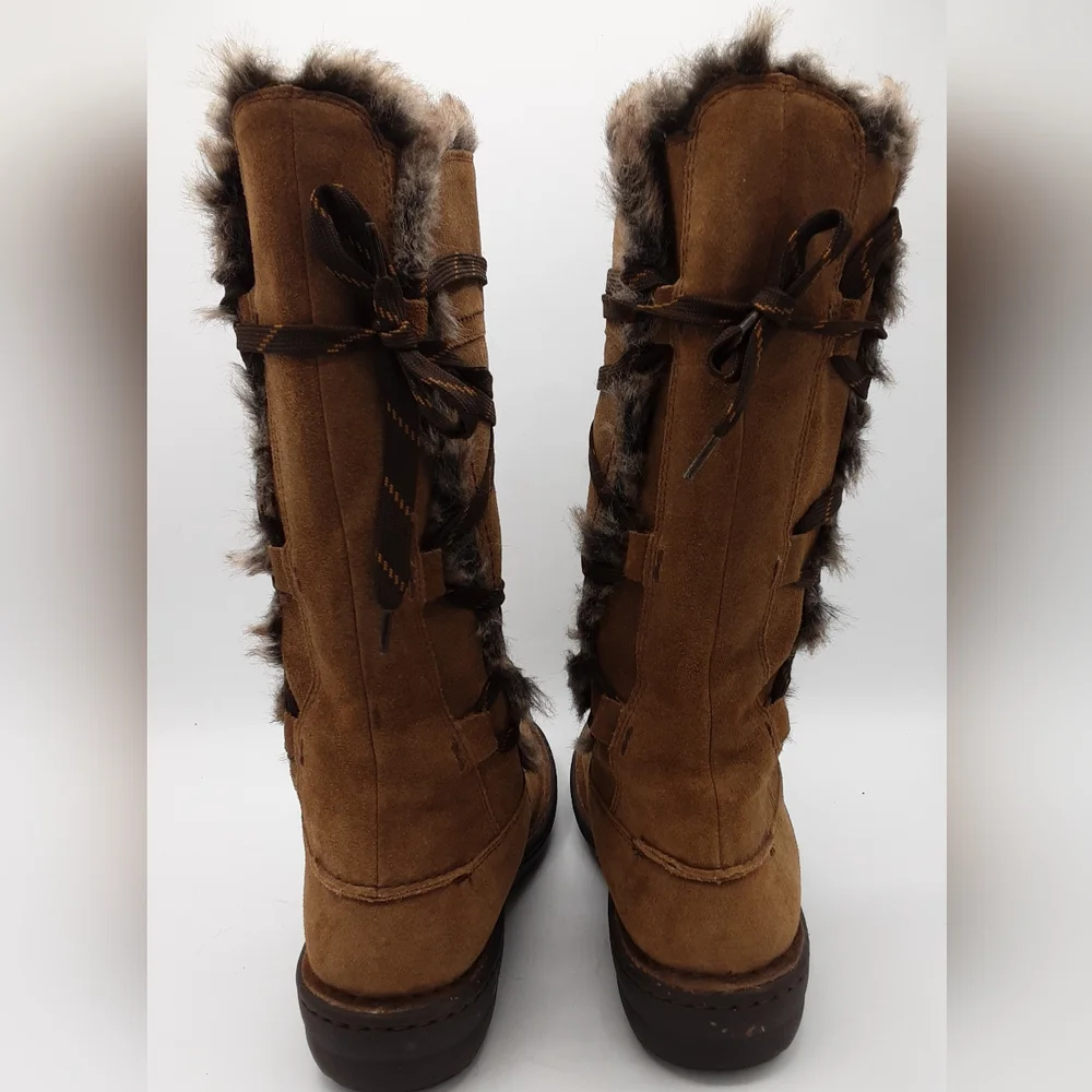 Clarks Avington Hayes Brown Suede Faux Fur Lined Lace Up Women's Cozy Boots.
